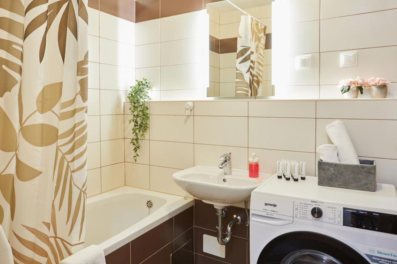 Spacious 2Bdr Apartment Near Business District Záhřeb Exteriér fotografie